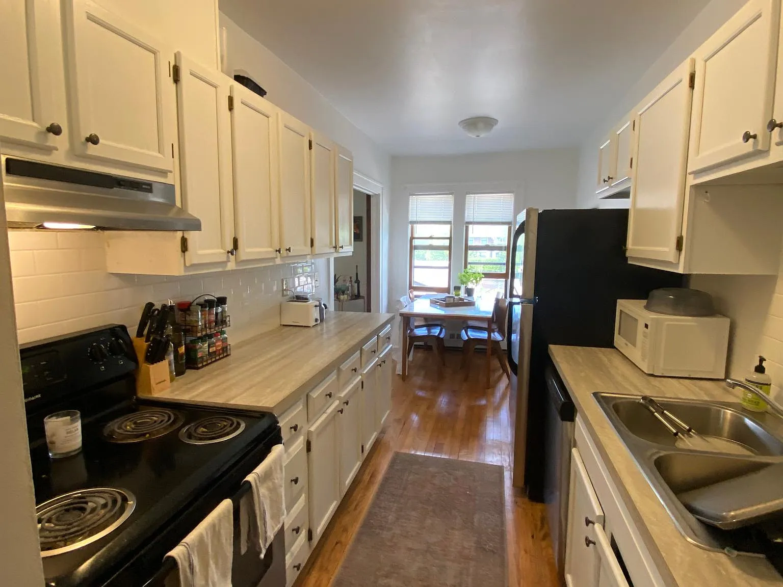 2 bed, $1,529 — Photo 2
