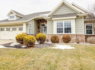 2738 E Stone Creek Blvd, Urbana, IL 61802