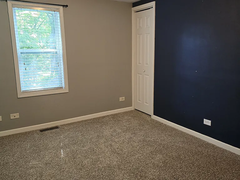 231 Oakdale Ave — Photo 9