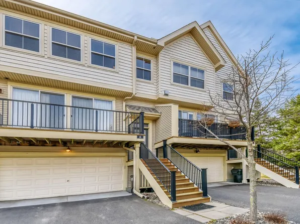 4615 Victor Path Unit 6, Hugo, MN 55038