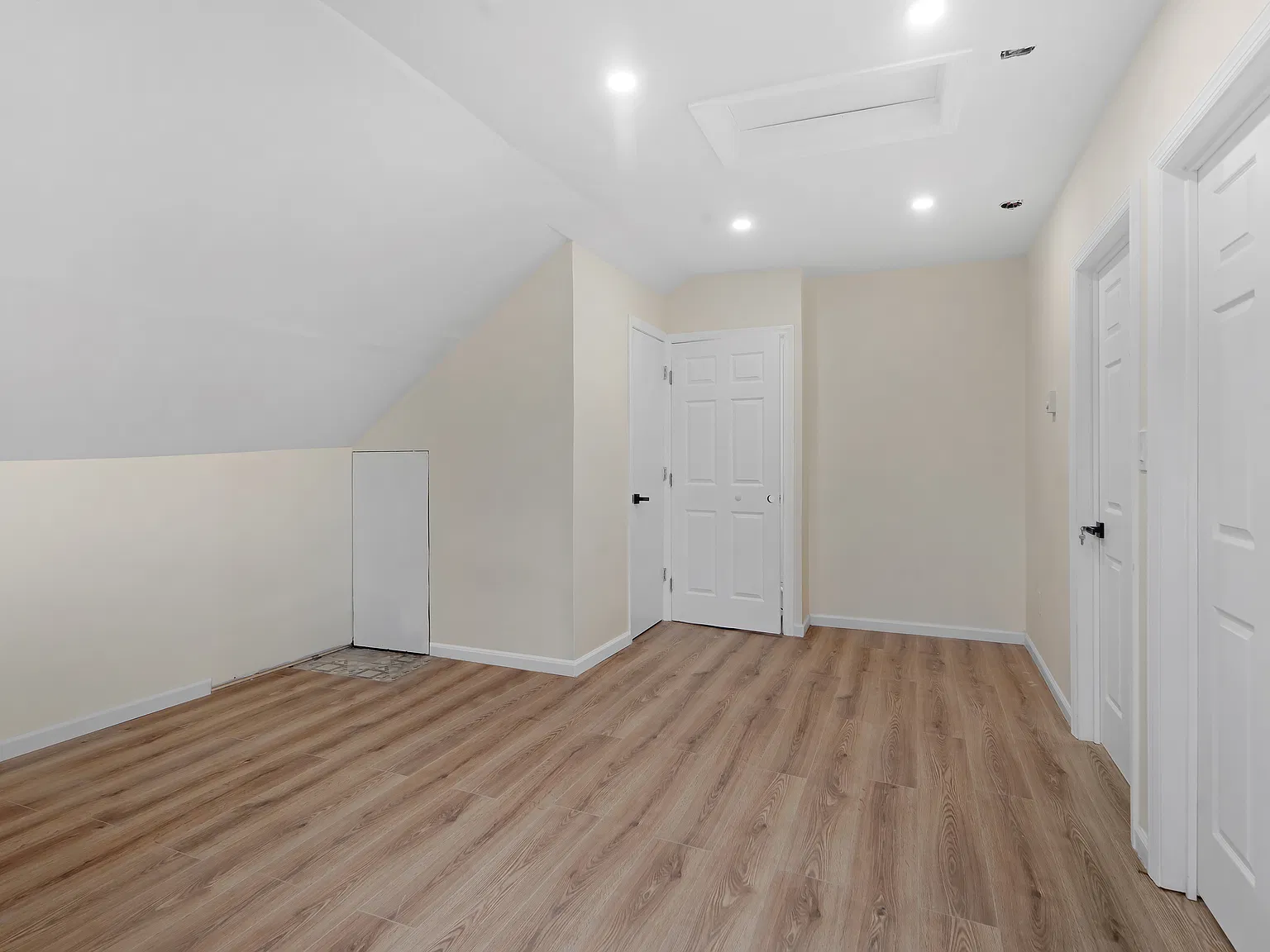 117 Paine Ave — Photo 3