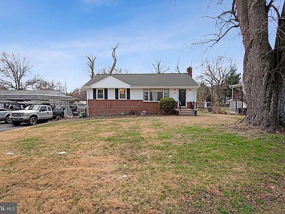 4th image of 4419 Powder Mill Rd