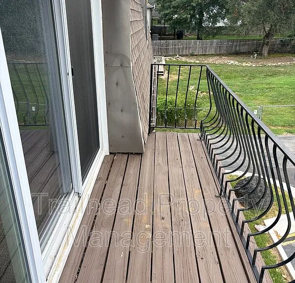 5717 Outlook St #302 — Photo 7