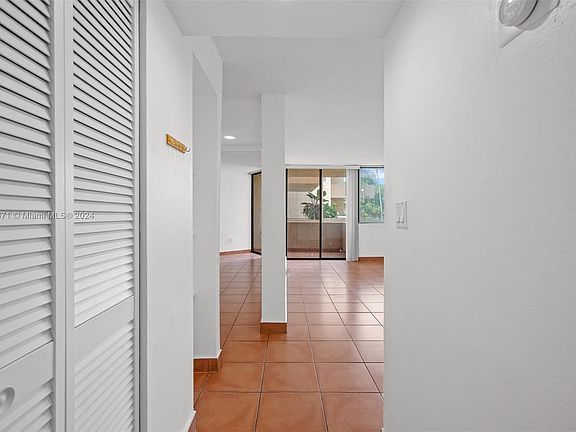 3rd image of 10400 SW 108th Ave APT A208