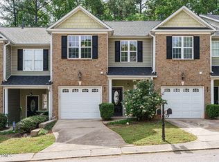 23 Great View Ct, Clayton, NC 27527