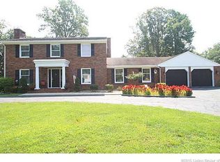 594 S Woodlawn Dr, North Vernon, IN