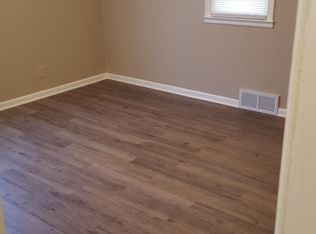 536 NE Forest Ave, Topeka, KS 66616