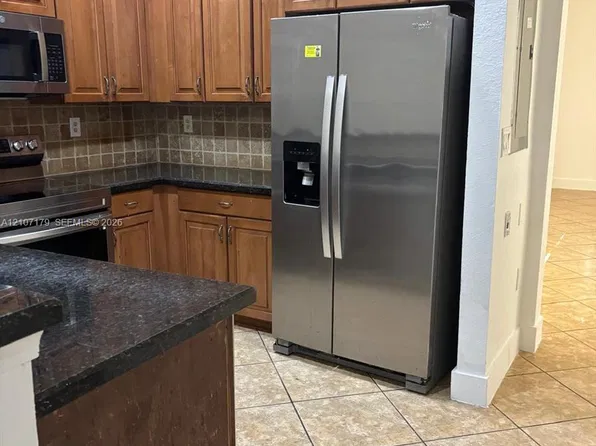 21221 NW 14th Pl APT 423, Miami Gardens, FL 33169