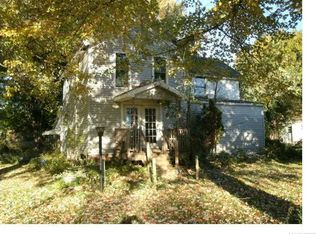 5548 Lewiston Rd, Middleport, NY 14105