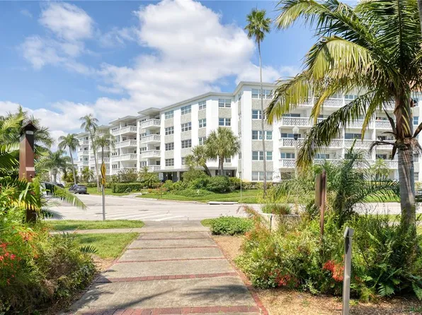 1100 N Shore Dr NE Unit 505, Saint Petersburg, FL 33701