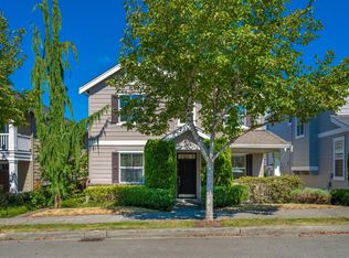 3196 NE Magnolia St, Issaquah, WA 98029