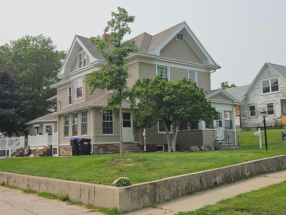 1st image of 1808 8th Ave