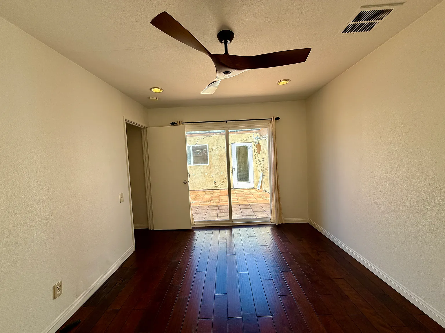 3 bed, 1508 sqft, $3,250 — Photo 4