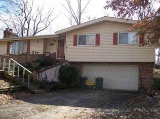 19672 Ridge Crest Pl, Sedalia, MO 65301