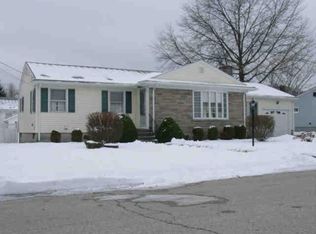27 Rotary Dr, Johnston, RI 02919