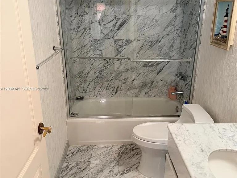 5757 Collins Ave #702 — Photo 41