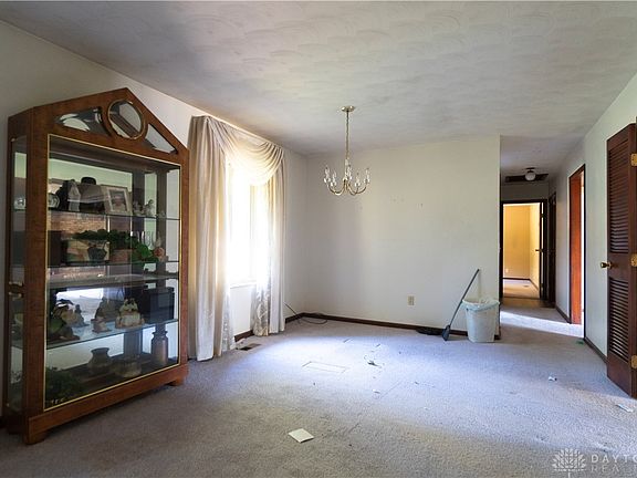 5th image of 309 Scott Dr