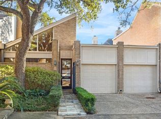 10 S Briar Hollow Ln UNIT 90, Houston, TX 77027