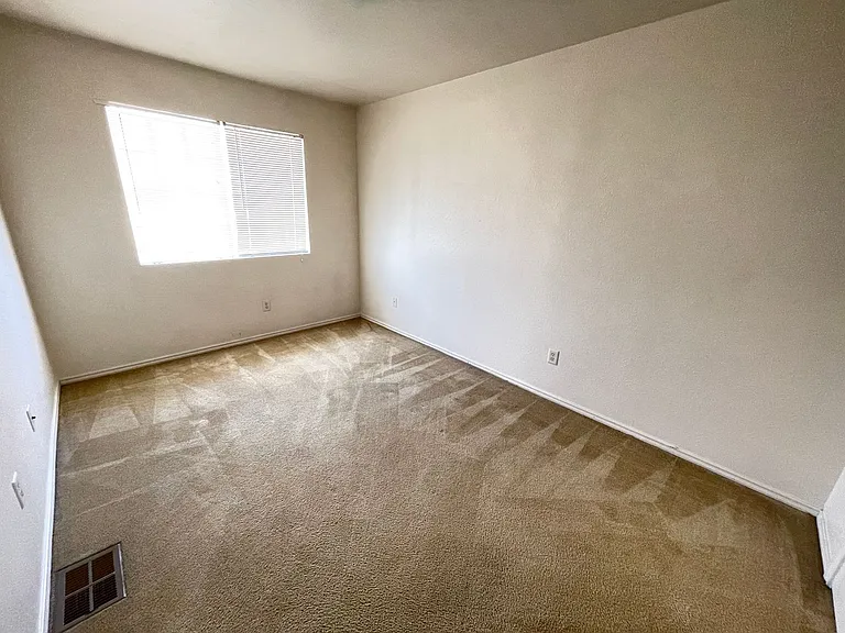 4411 Jeff Scott — Photo 11