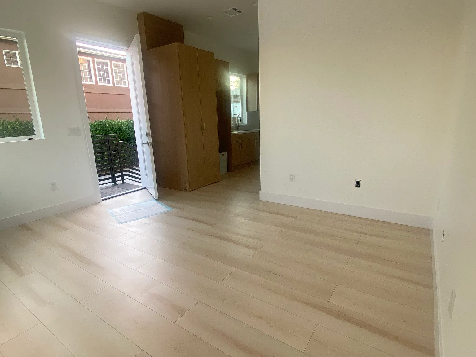 1 bed, $2,200 — Photo 2