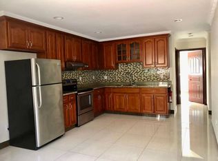 3452 Kalua Rd #2, Honolulu, HI 96816