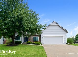 22717 W 49th St, Shawnee, KS 66226