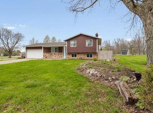 19595 Johnson Rd, South Bend, IN 46614