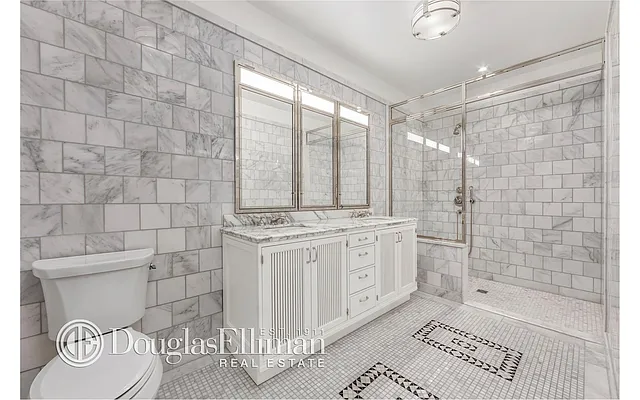 Rented by Douglas Elliman | media 33