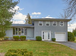 53 Nob Ct, New Rochelle, NY 10804