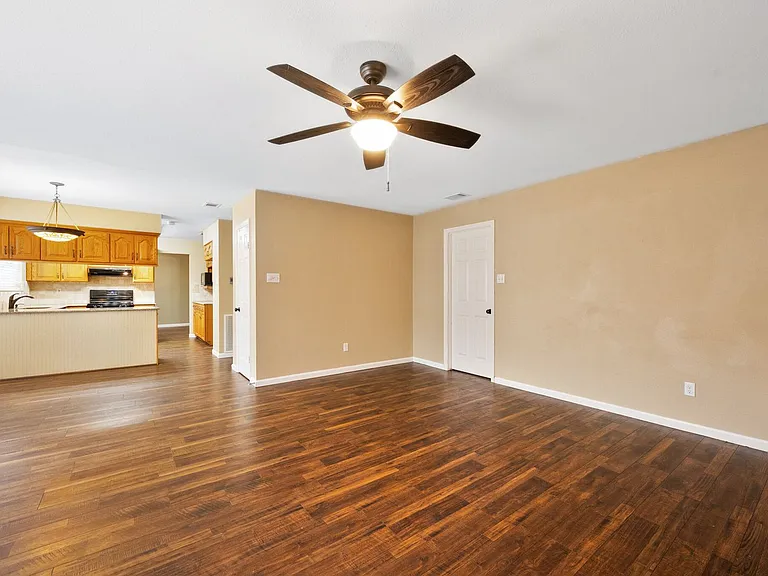 7517 Point Reyes Dr — Photo 14