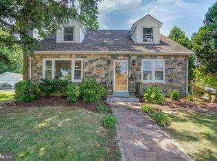 825 Amosland Rd, Morton, PA 19070