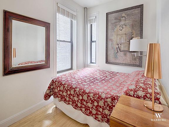 3rd image of 349 W 44th St APT 3RE