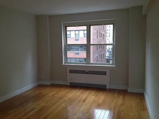 Rented by Stonehenge NYC LLC | media 7