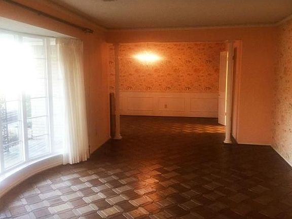 4th image of 3124 Brookhollow Dr