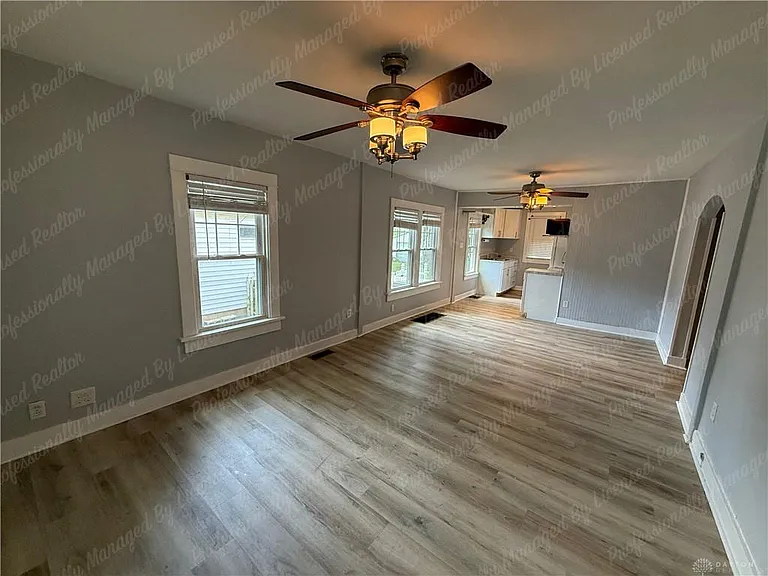 185 N Northampton Ave — Photo 3