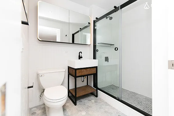 Rented by Nooklyn NYC LLC | media 26