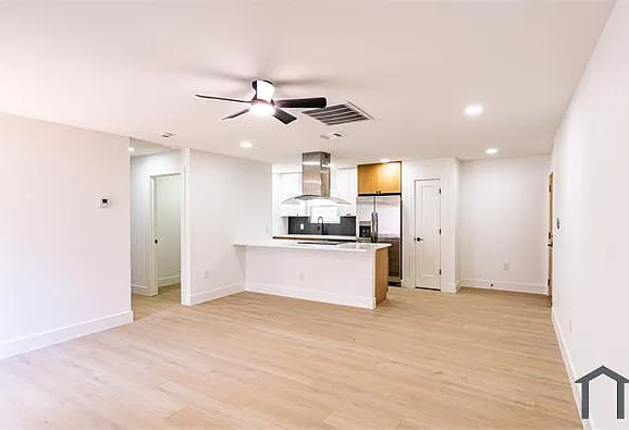 2 bed, 856 sqft, $1,850 — Photo 2