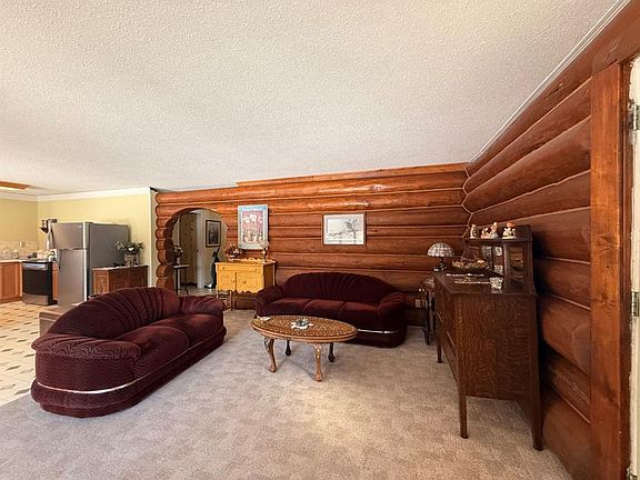 4th image of 613025 S Range Rd #83