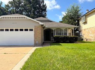 10555 Walnut Glen Dr, Houston, TX 77064