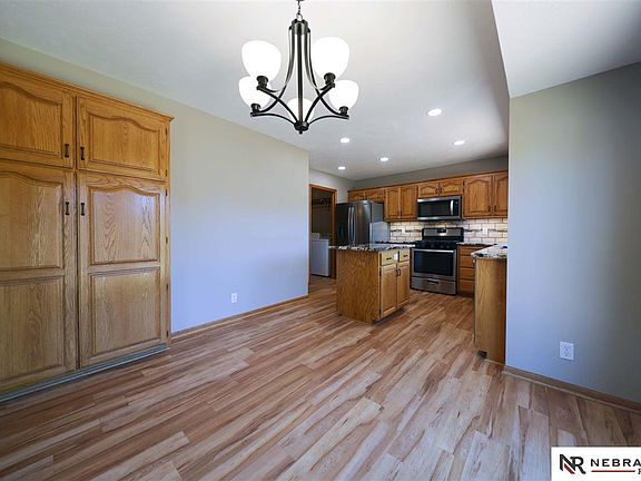 5th image of 2506 N 154th St