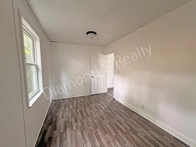 856 S Nettleton Ave — Photo 11
