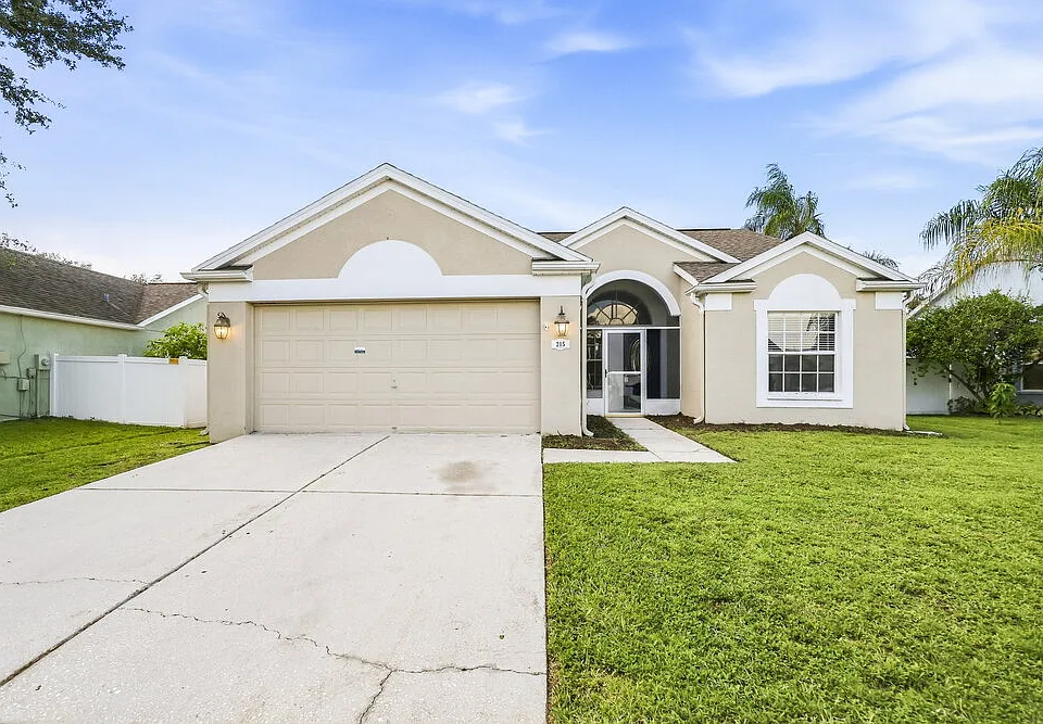215 Island Water Way