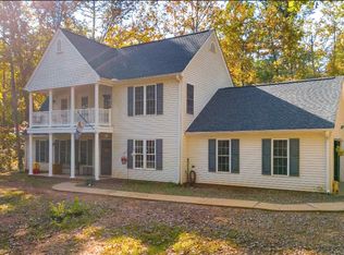 155 Leesa Hopkins Ln, Seneca, SC 29678