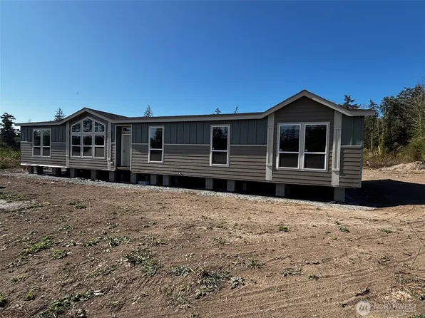 2166 Hastie Lake Road, Oak Harbor, WA 98277