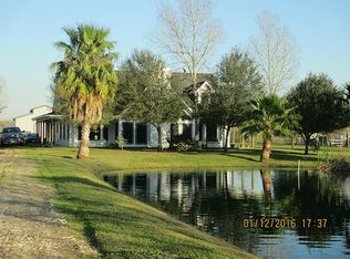 8425 County Road 121, Rosharon, TX 77583