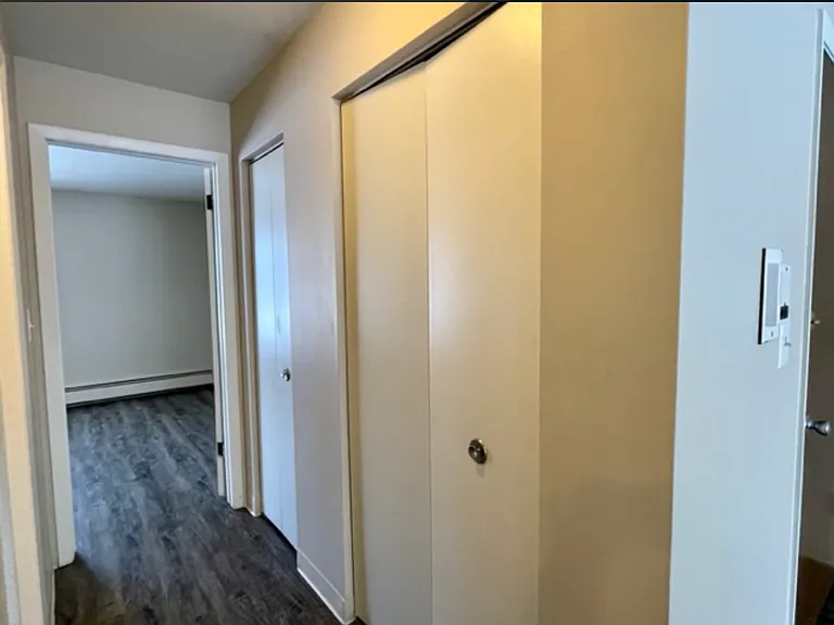 Oak Valley Apartments — Photo 5