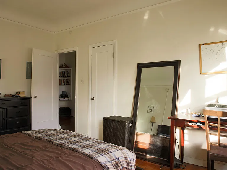 365 N Spaulding Ave #5 — Photo 2