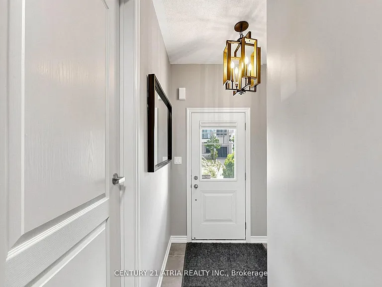 79 Boadway Cres — Photo 4