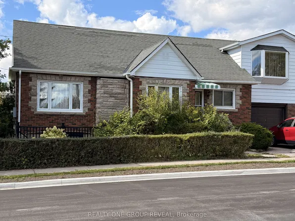 534 Eulalie Ave #Basement, Oshawa, ON L1H 2C9