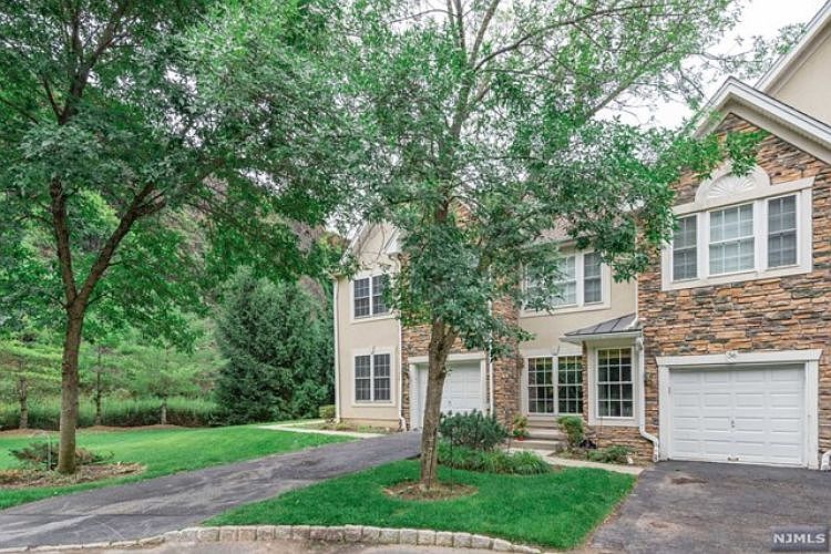 1st image of 36 Rosewood Ct